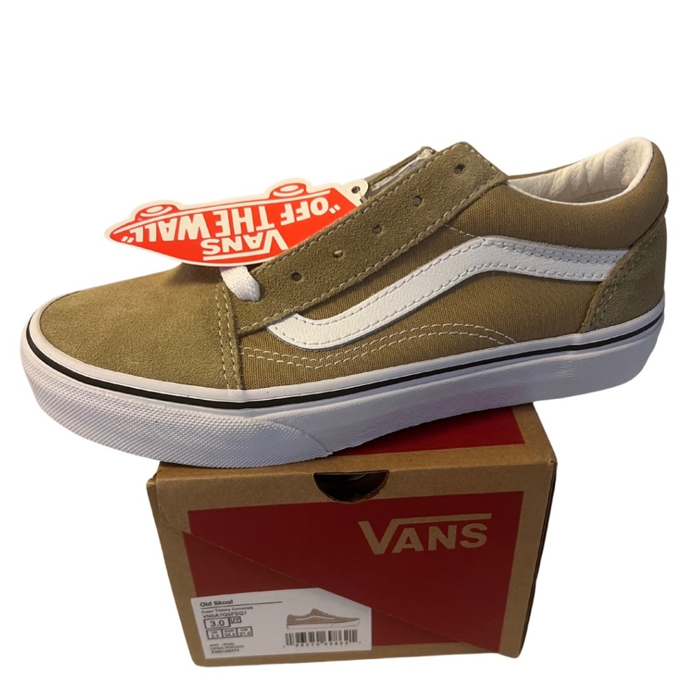 BRAND NEW youth Vans